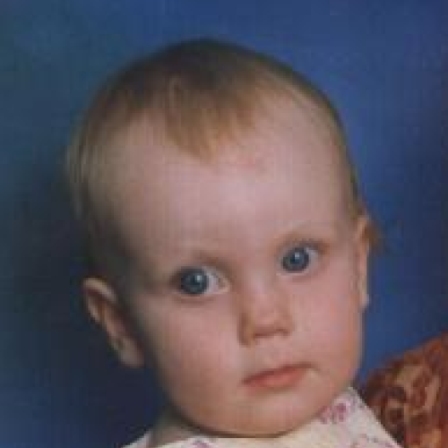 Leonie Hutchinson Photo